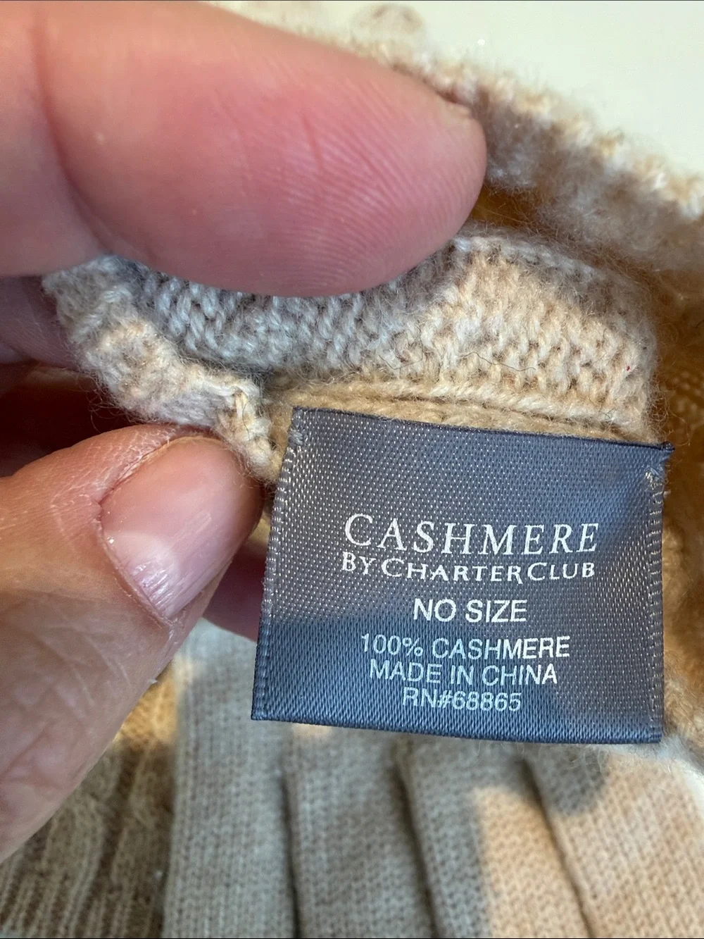Cashmere Soft Cable-Knit Long Gloves in Light Beige